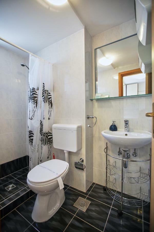 Studio Kristic, Cozy Studio With A Terrace Dubrovnik Bagian luar foto