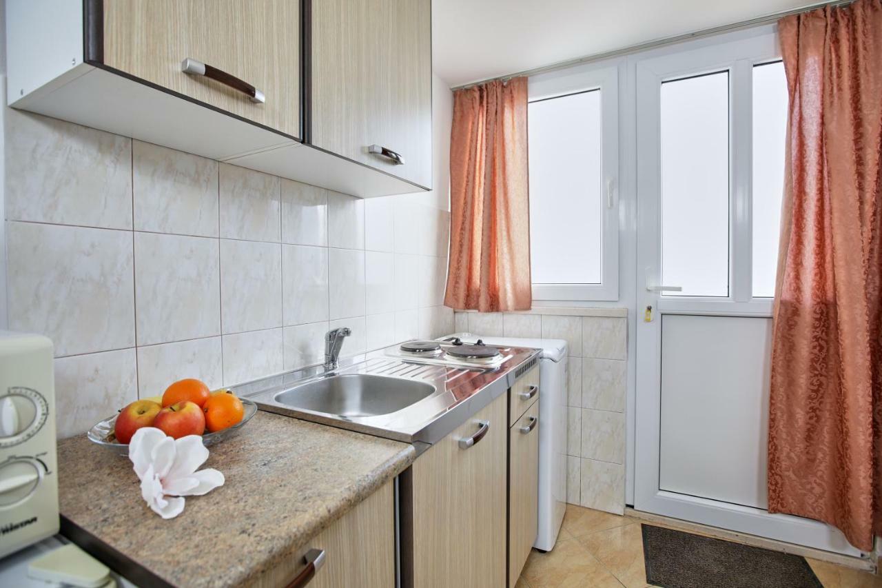 Studio Kristic, Cozy Studio With A Terrace Dubrovnik Bagian luar foto